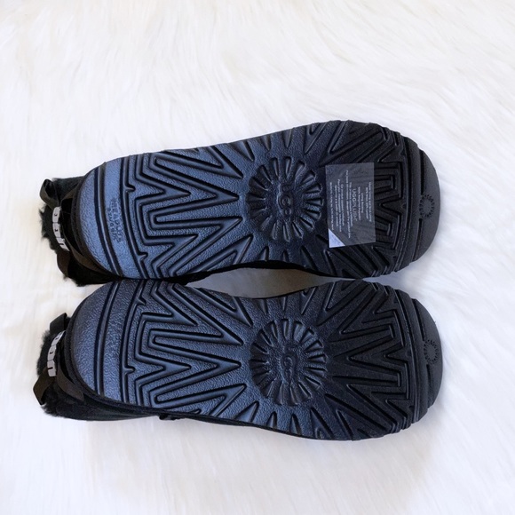 UGG Mini Bailey UGG Metal Graphic Black Boots - Picture 7 of 8